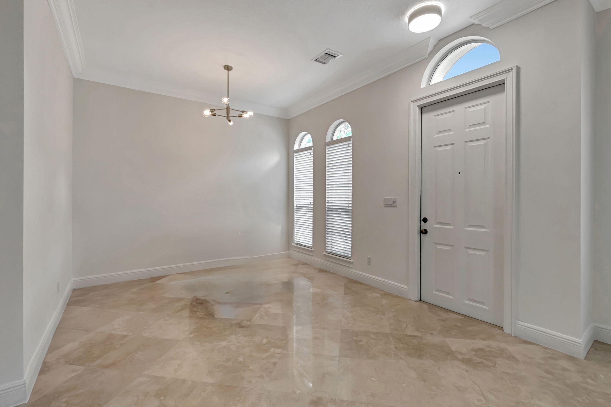 99 Via Poinciana Street