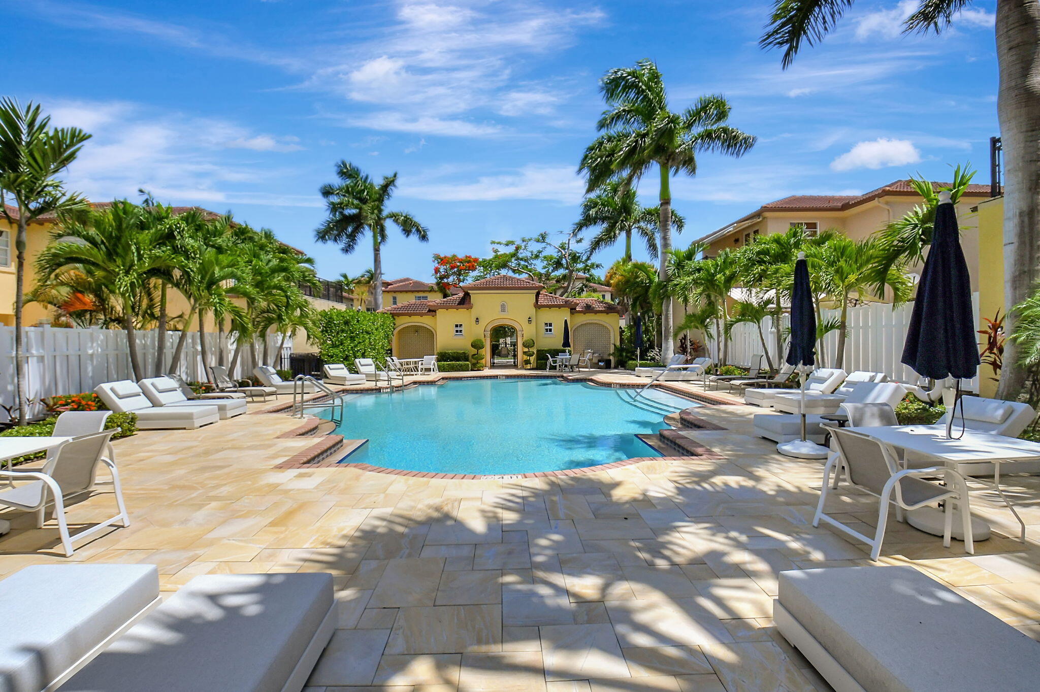 99 Via Poinciana Street