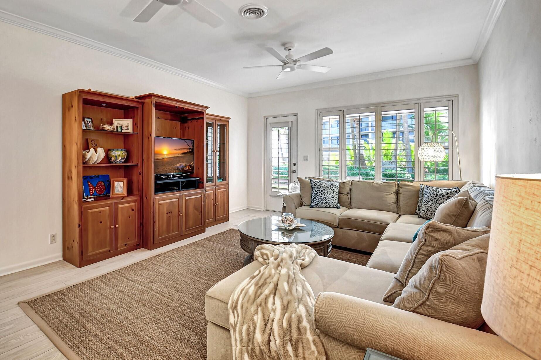 2711 S Ocean Boulevard 4