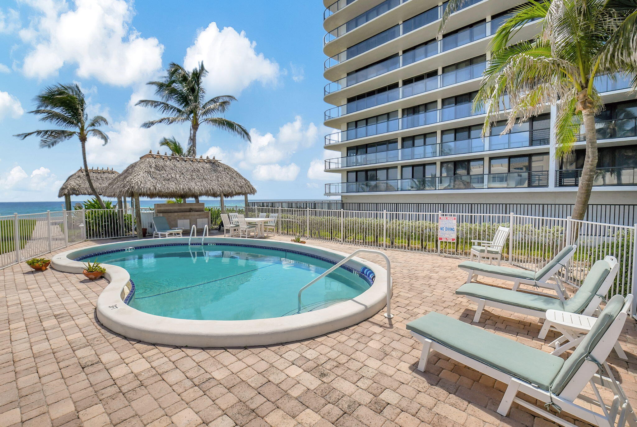2711 S Ocean Boulevard 4