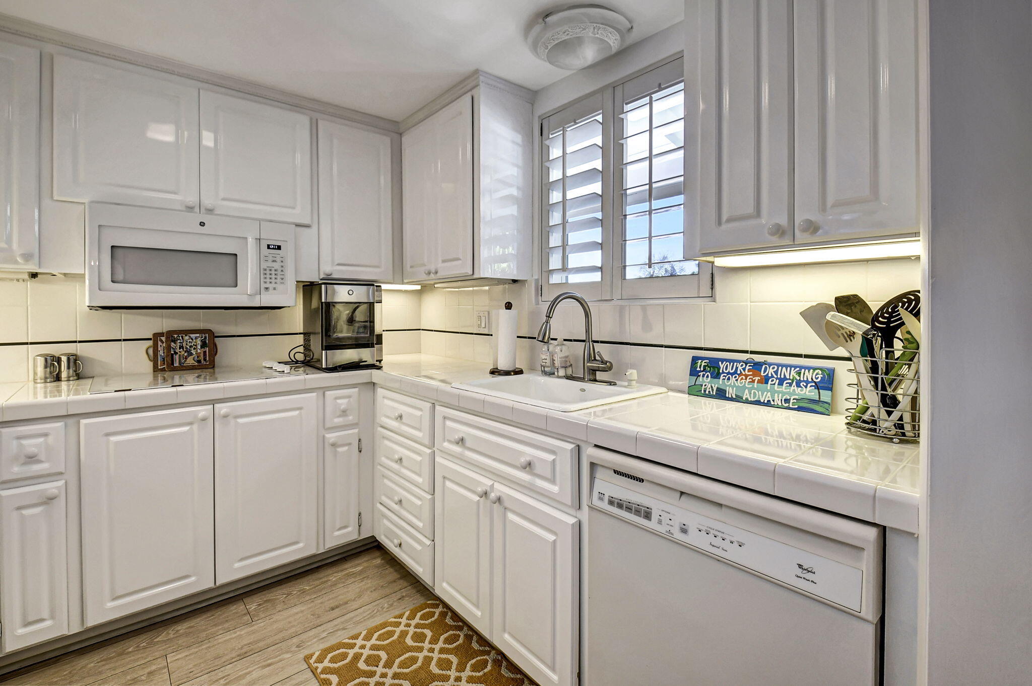 2711 S Ocean Boulevard 4