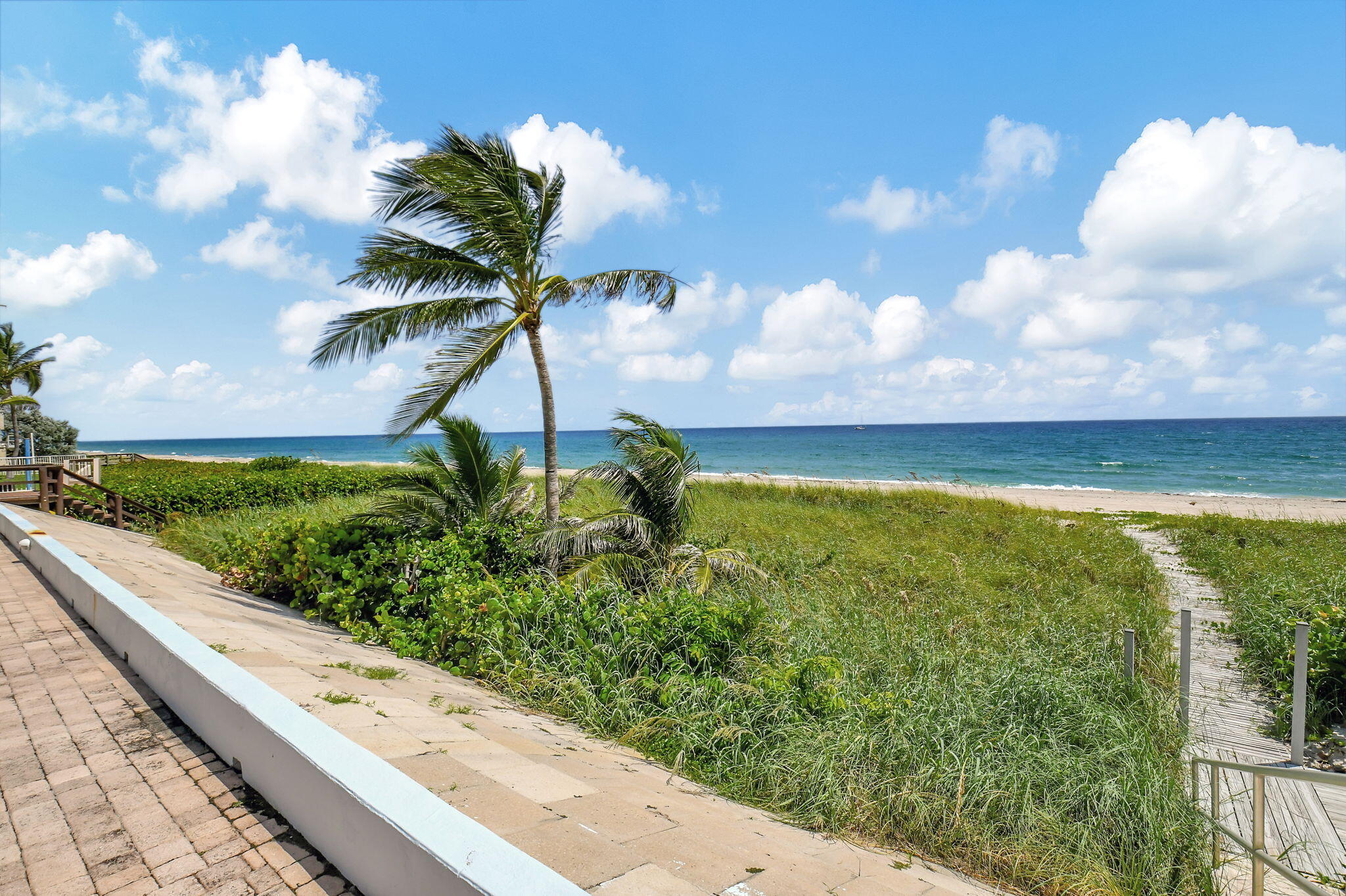2711 S Ocean Boulevard 4