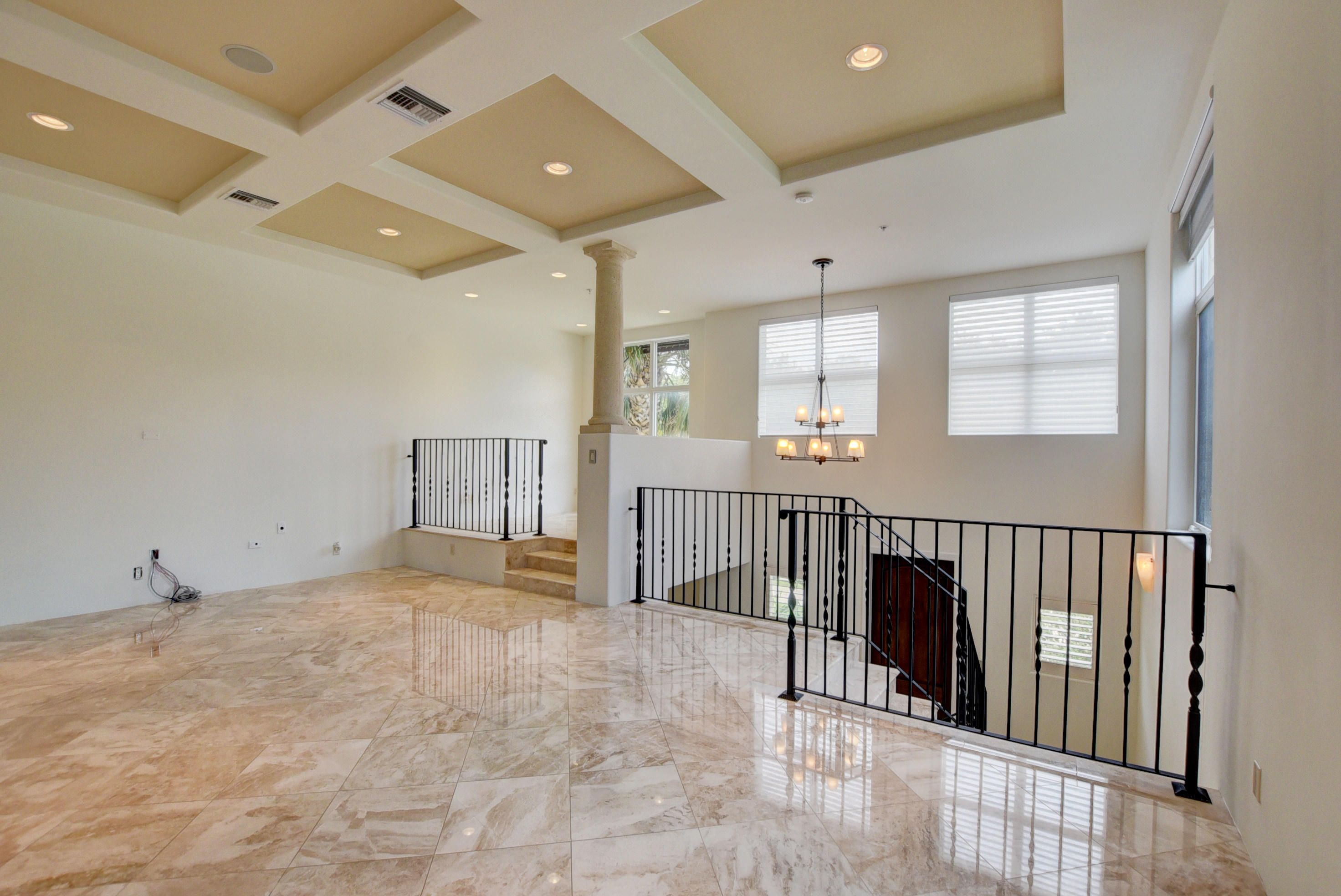 425 N Ocean Boulevard 1