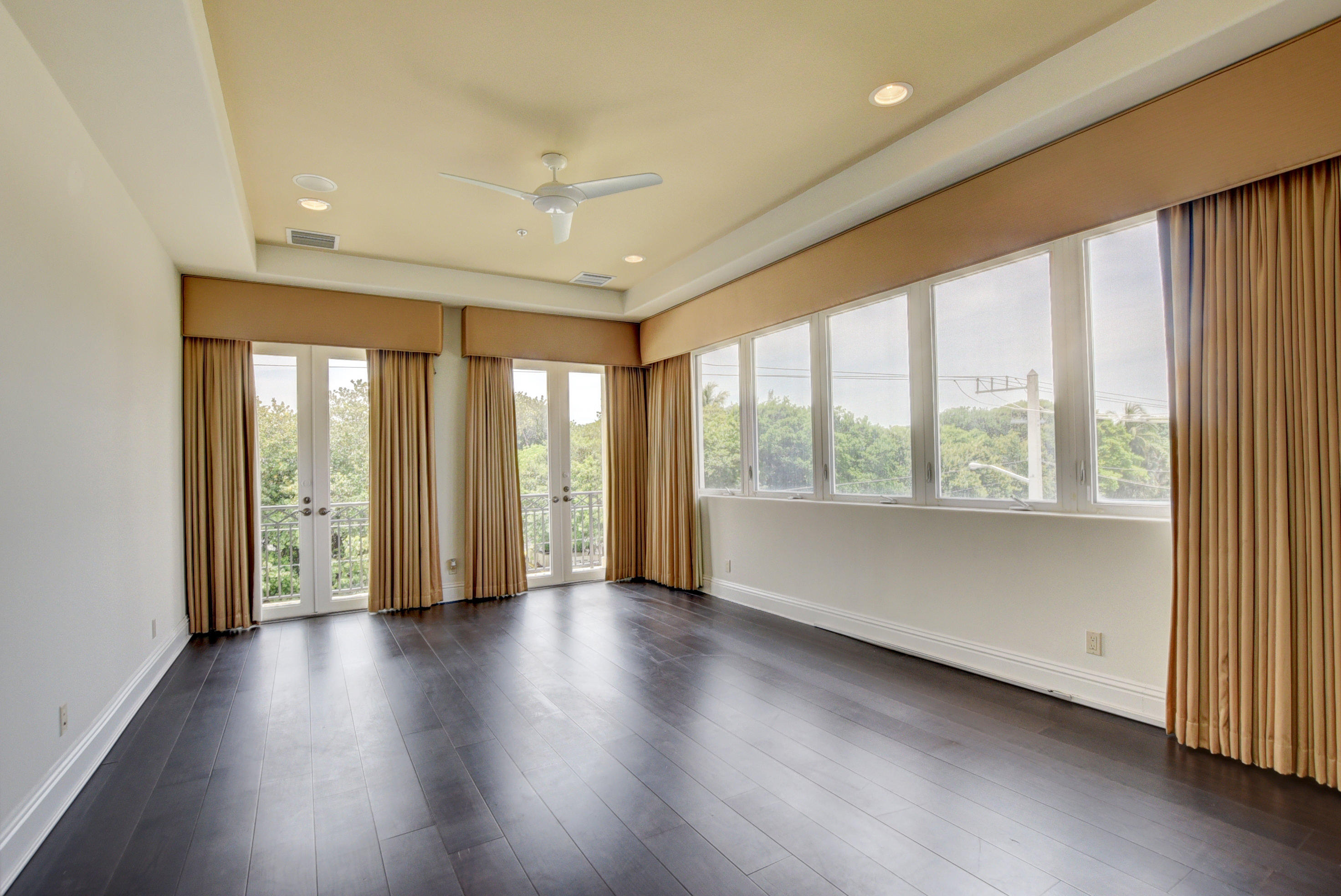 425 N Ocean Boulevard 1