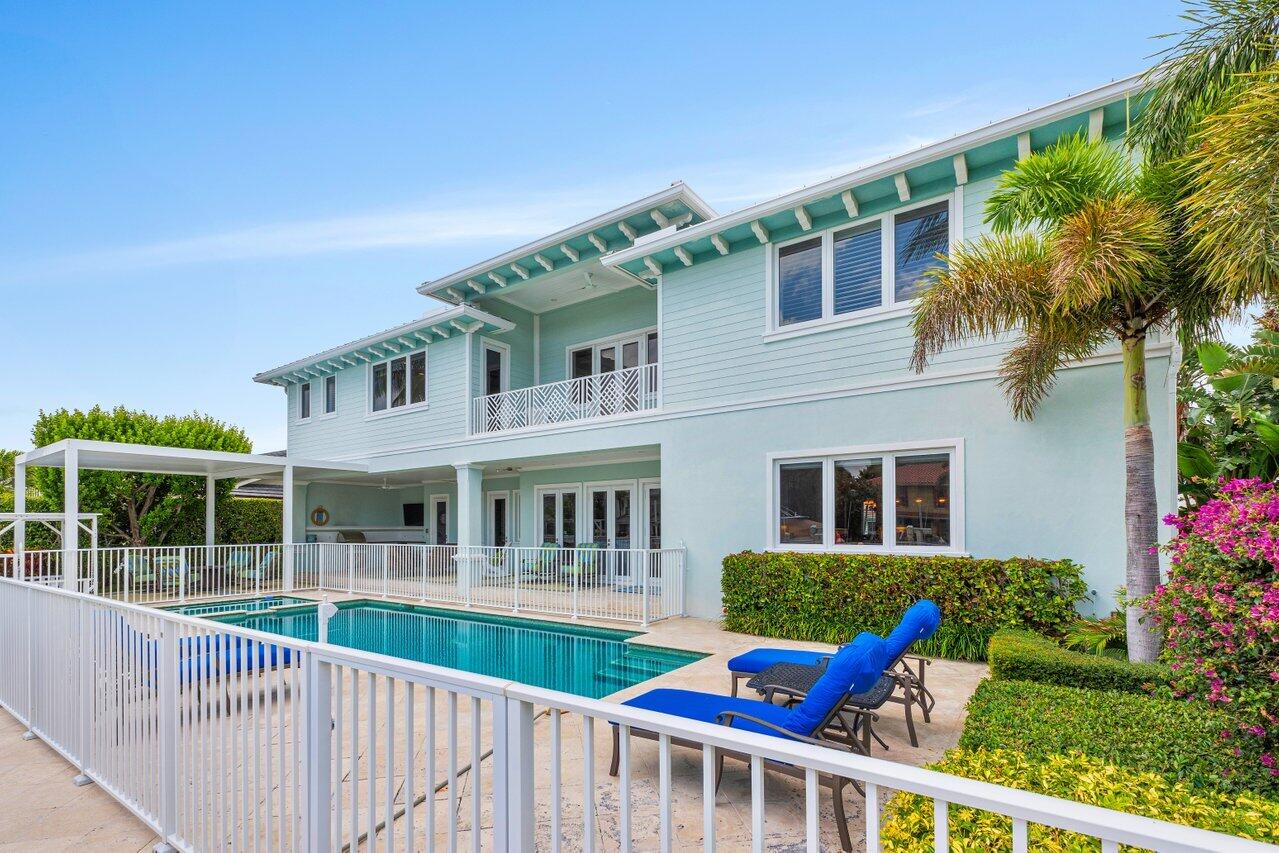 960 Dogwood Drive