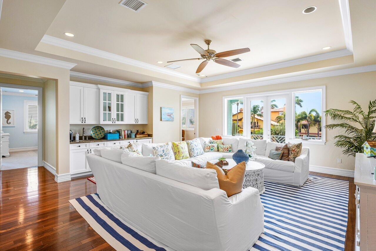 960 Dogwood Drive