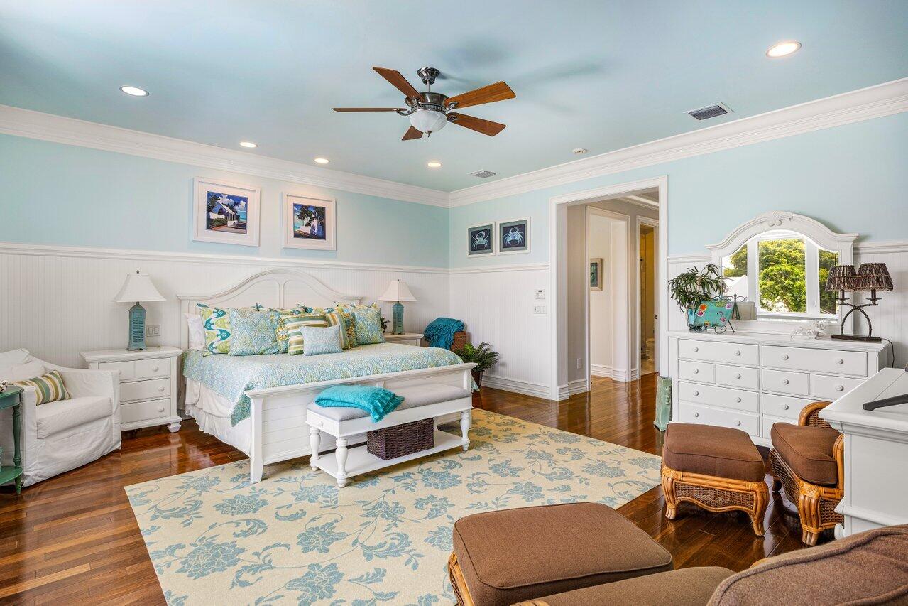 960 Dogwood Drive