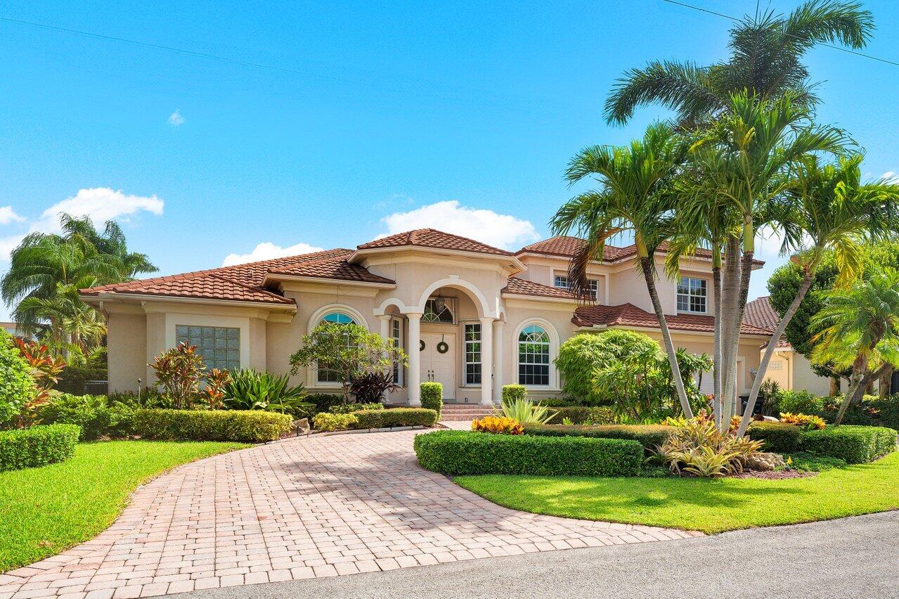 923 Hyacinth Drive