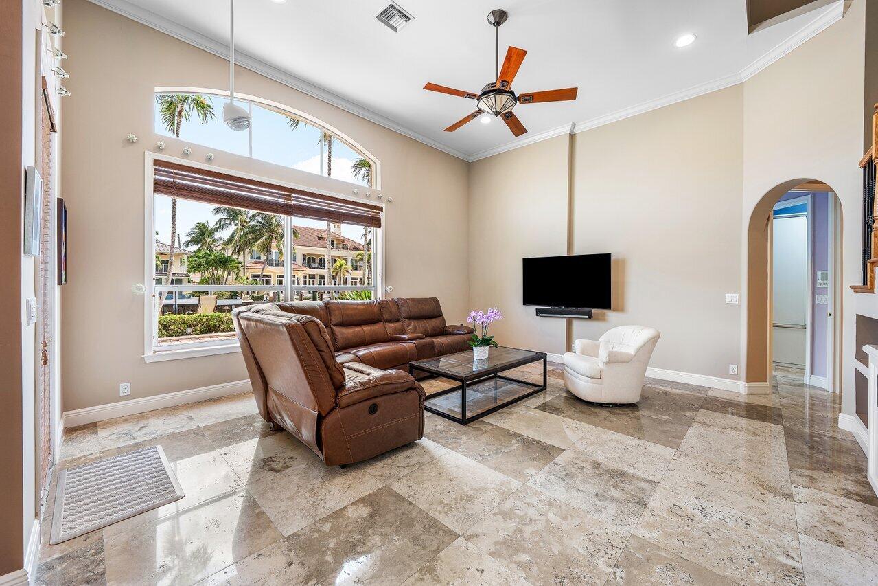 923 Hyacinth Drive