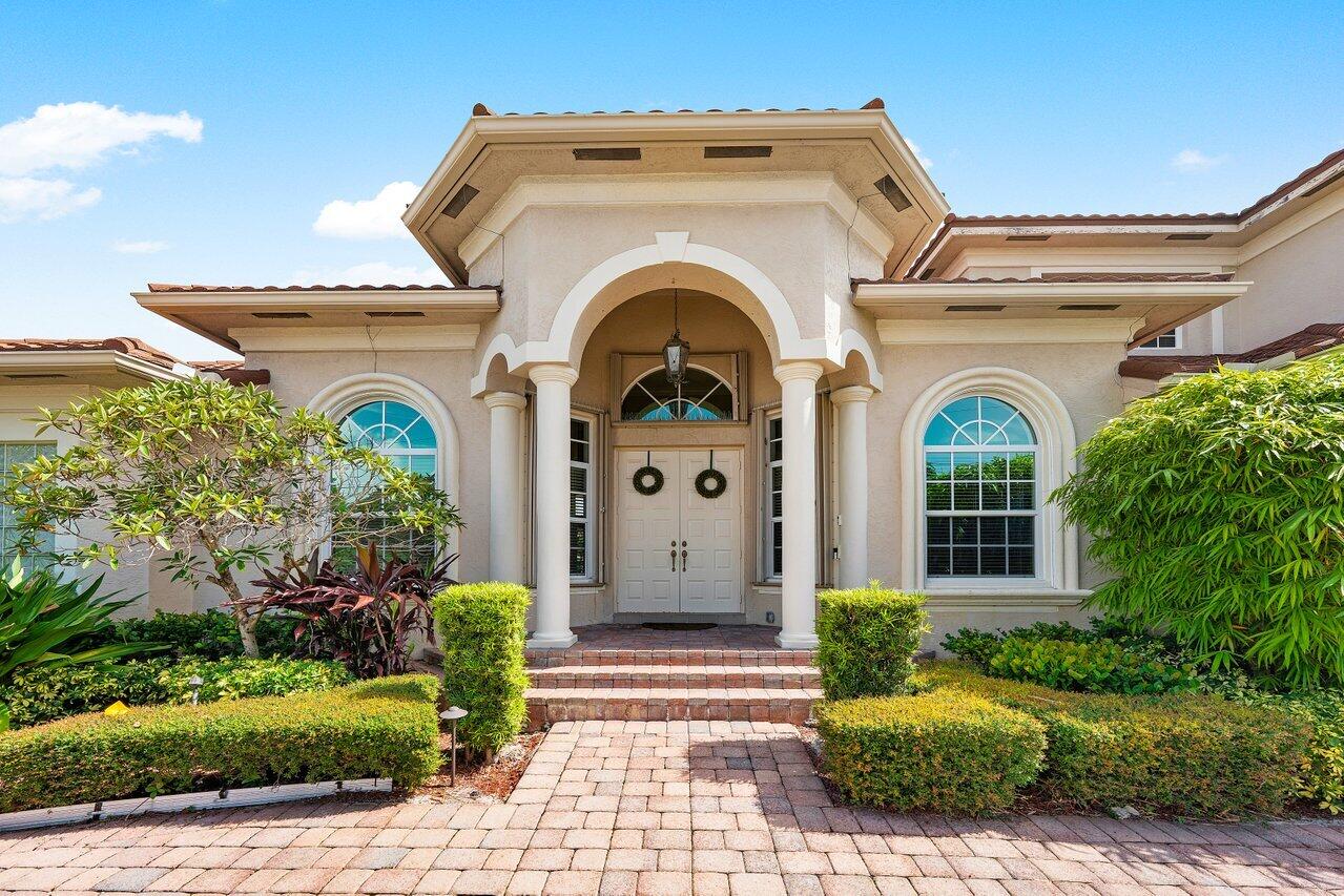 923 Hyacinth Drive