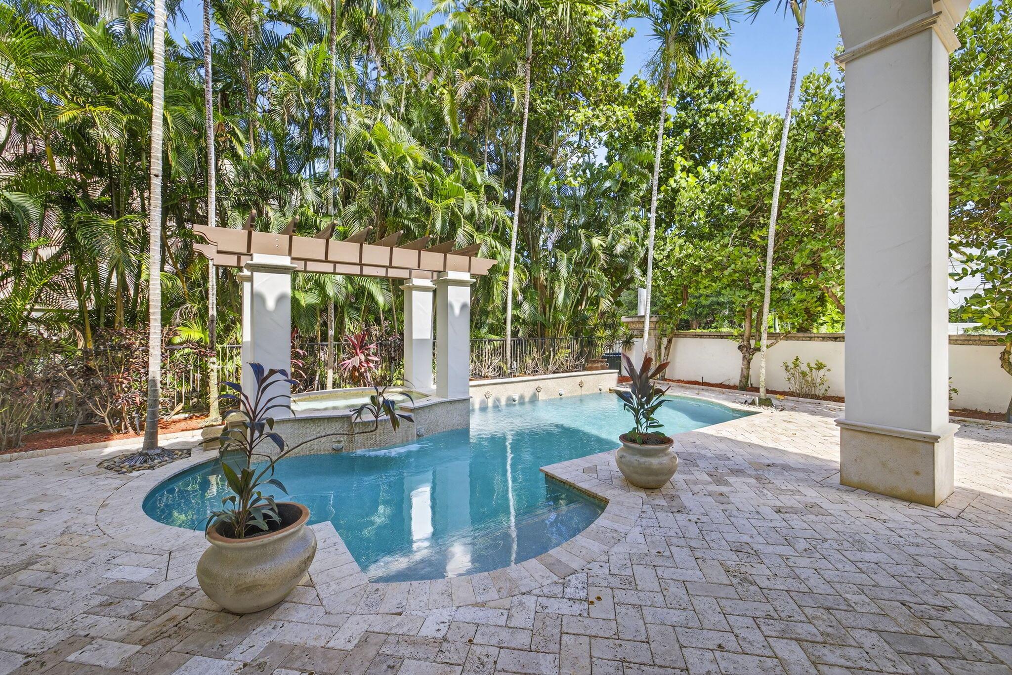 4002 S Ocean Boulevard