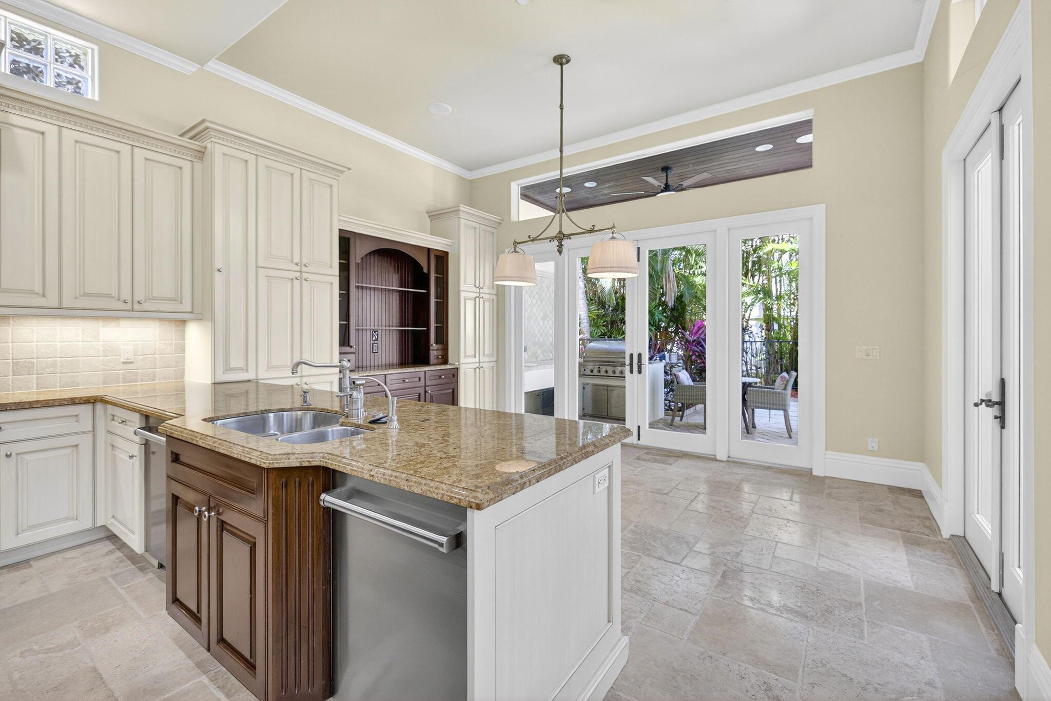 4002 S Ocean Boulevard