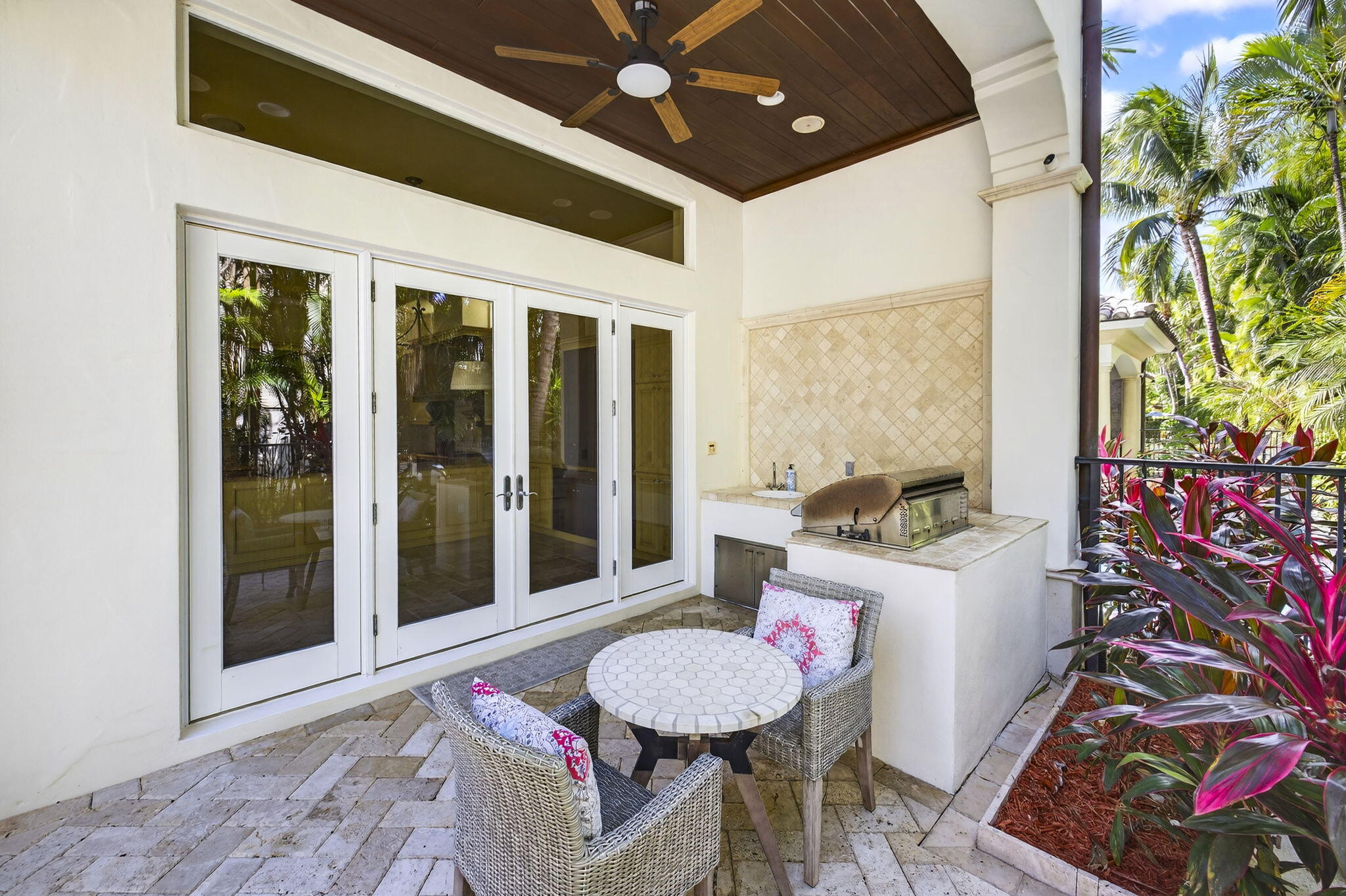 4002 S Ocean Boulevard