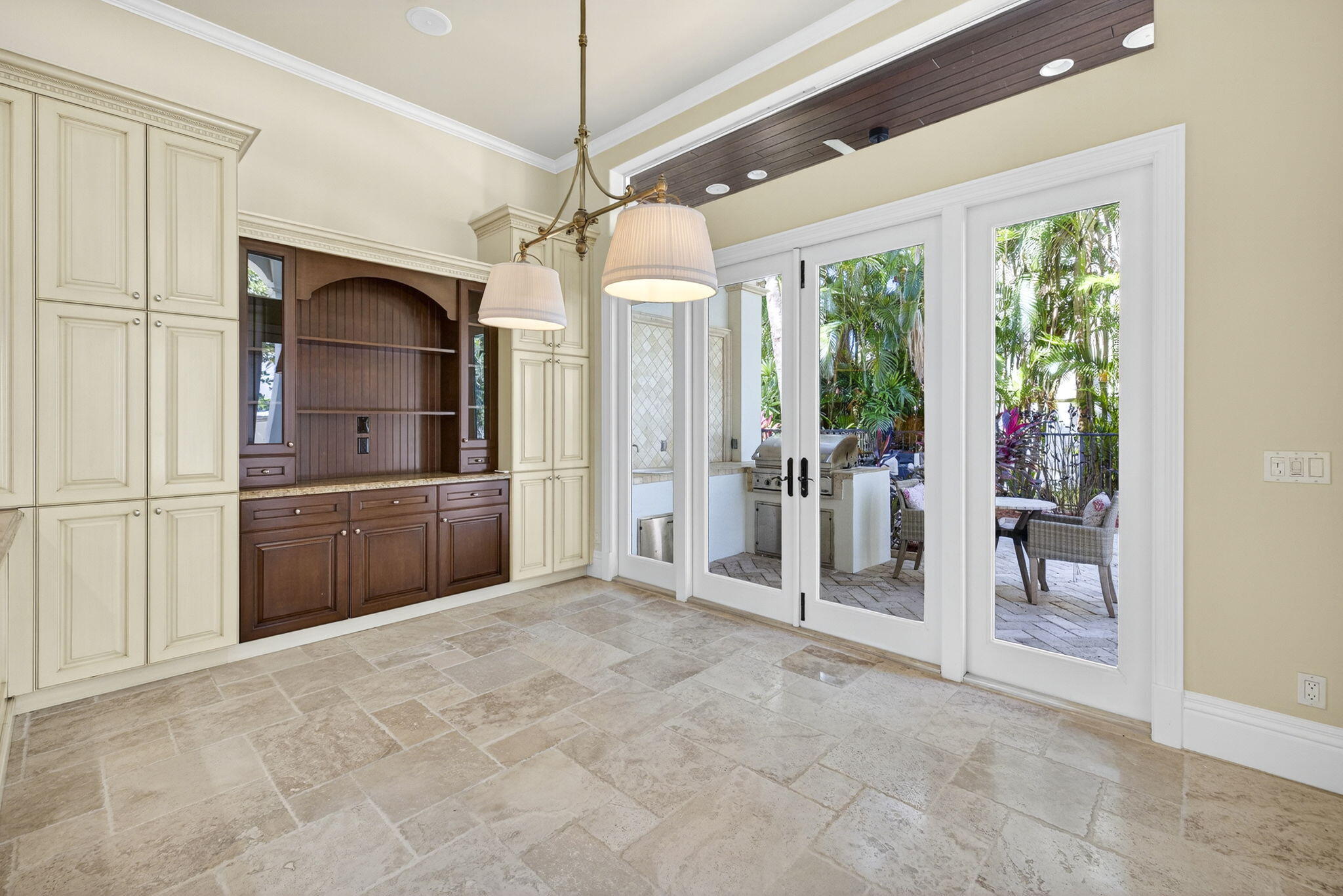 4002 S Ocean Boulevard