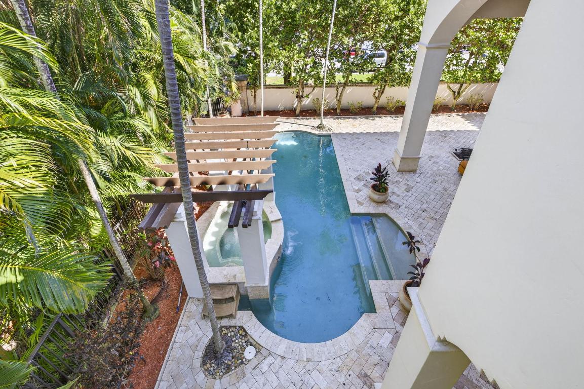 4002 S Ocean Boulevard