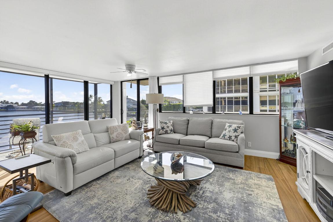 900 NE Spanish River Boulevard 2w