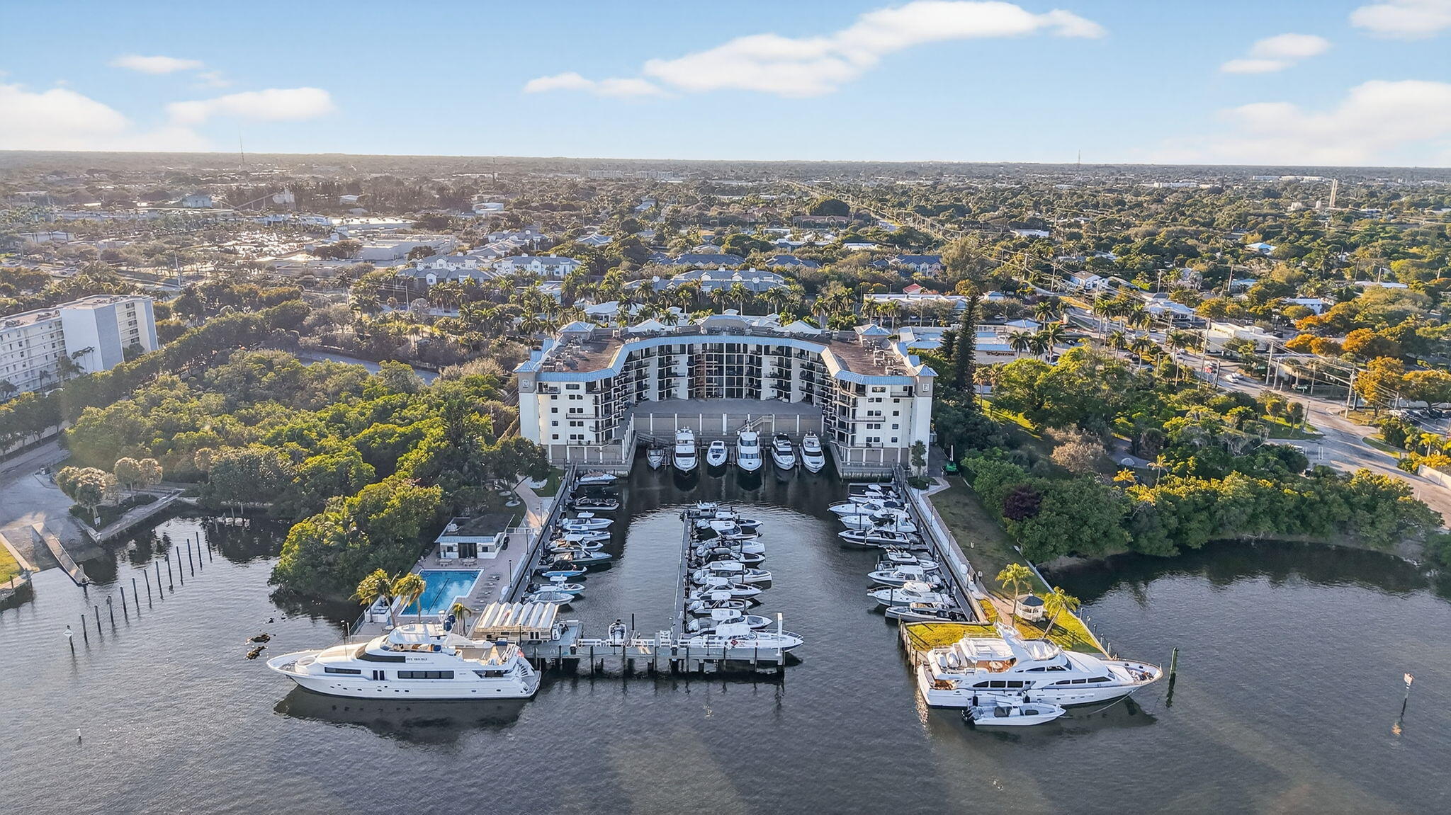 1035 SE 6th Avenue 20