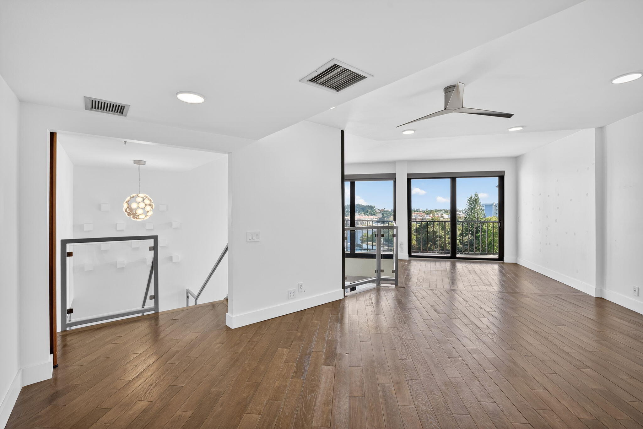 1035 SE 6th Avenue 20