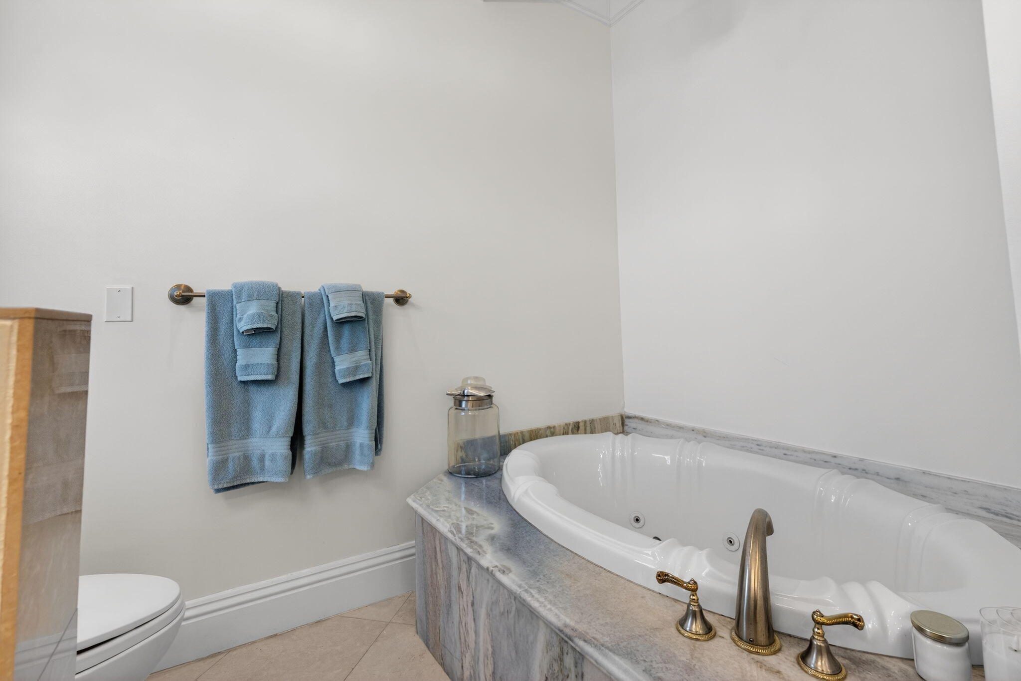 724 NE 36th Street