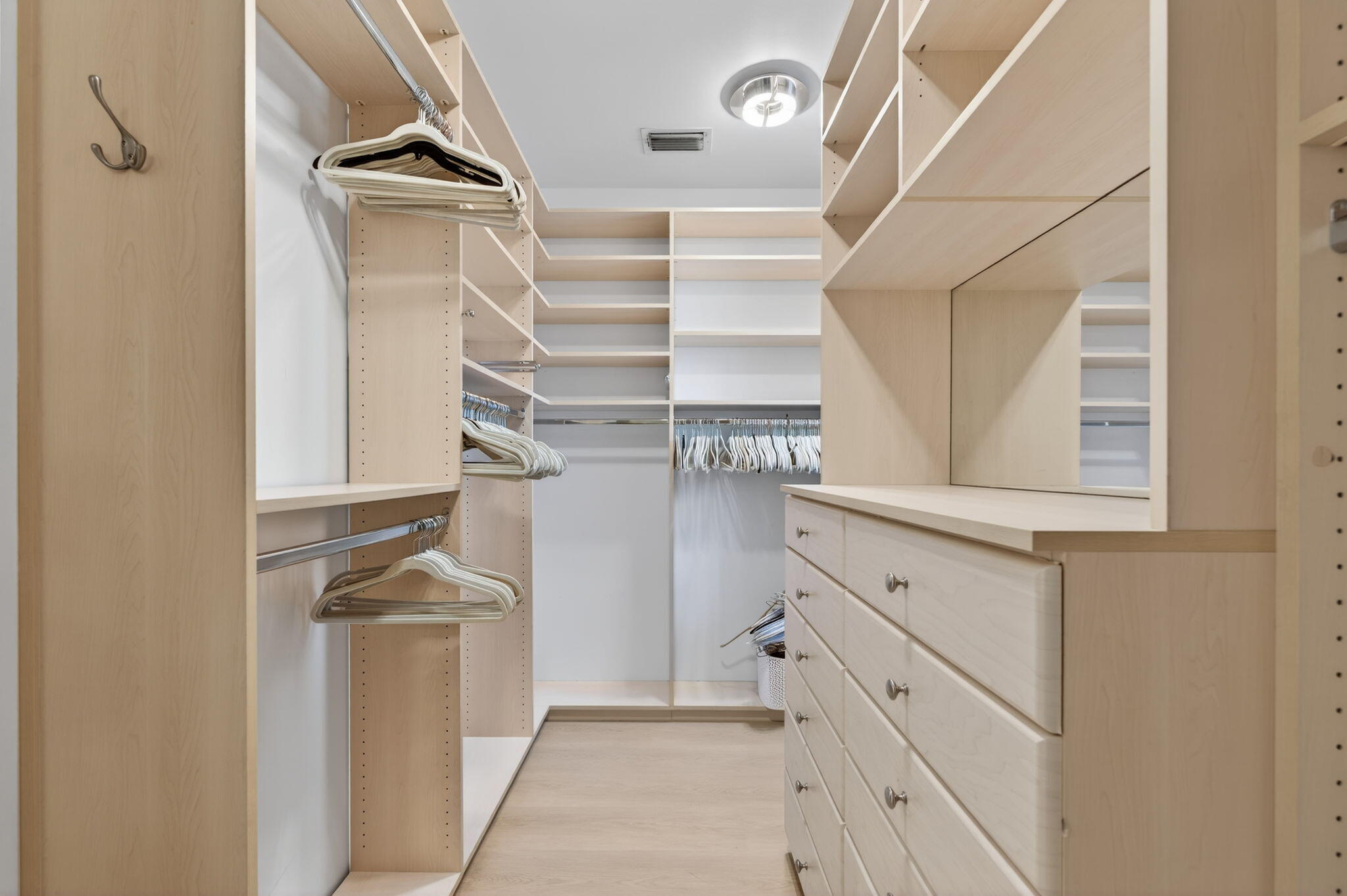 724 NE 36th Street