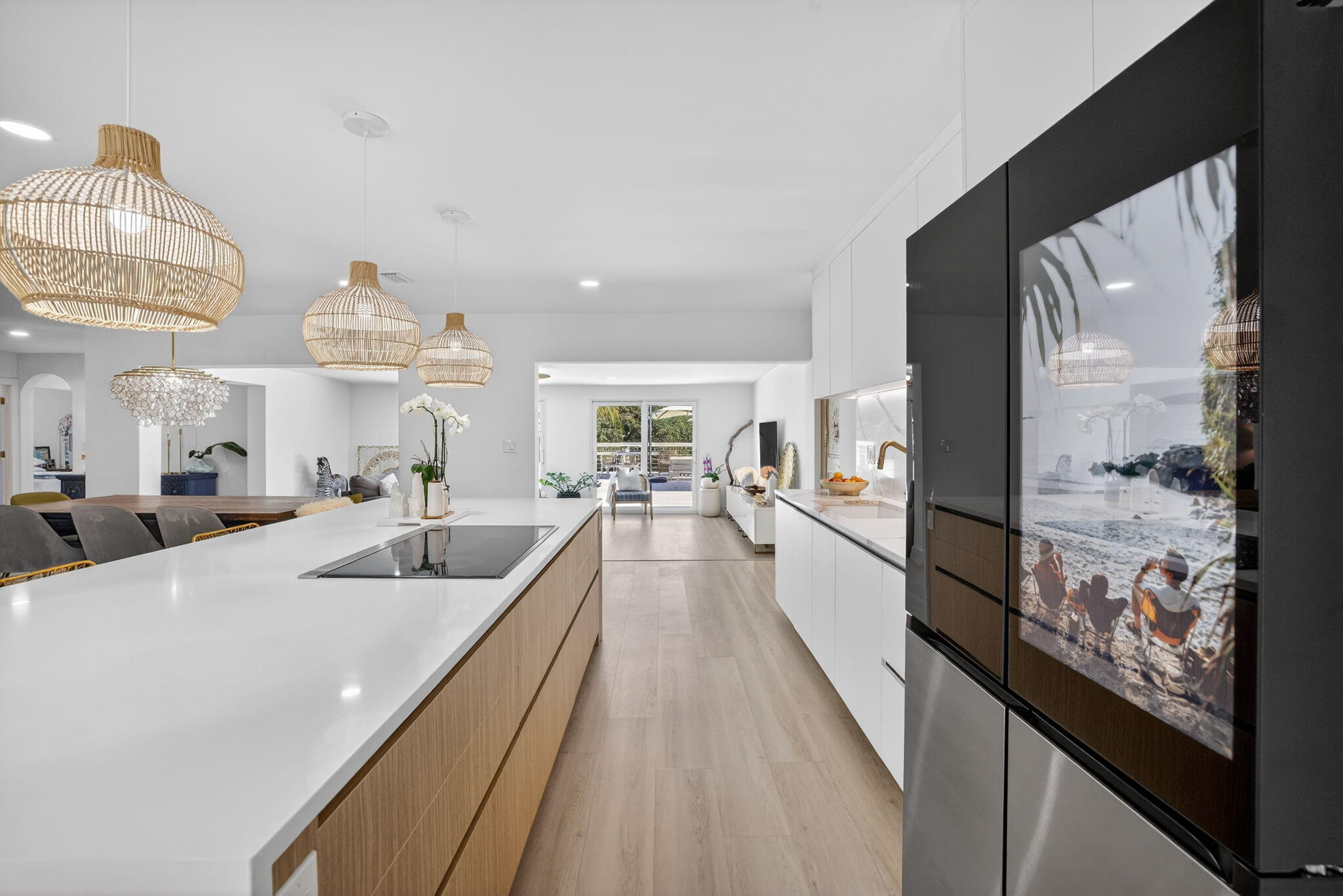 876 NW 6th Avenue