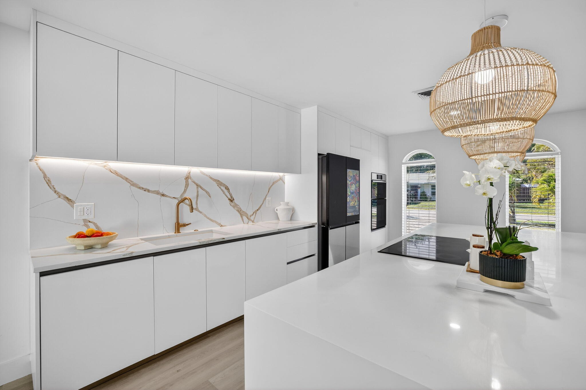 876 NW 6th Avenue