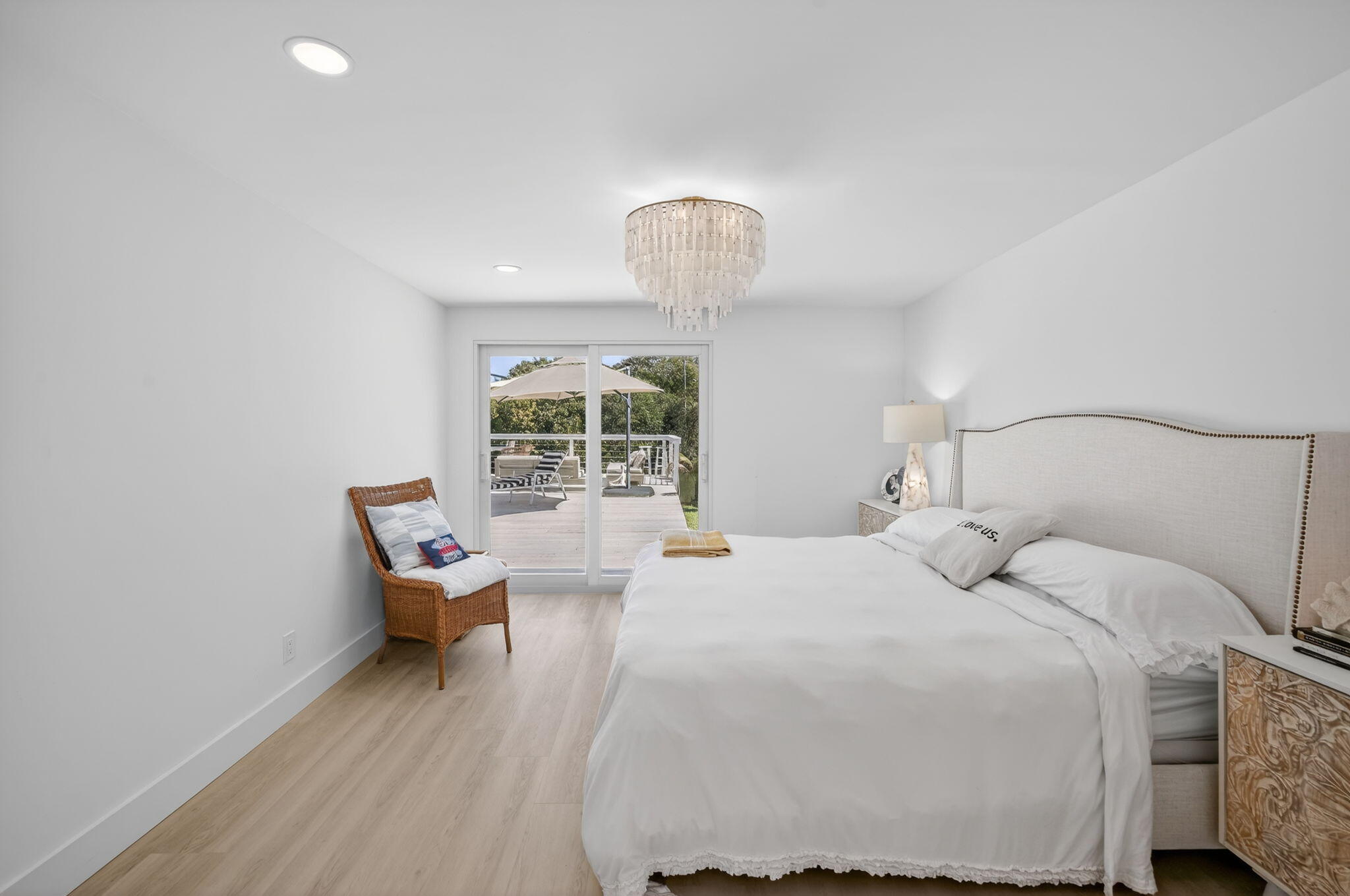 876 NW 6th Avenue