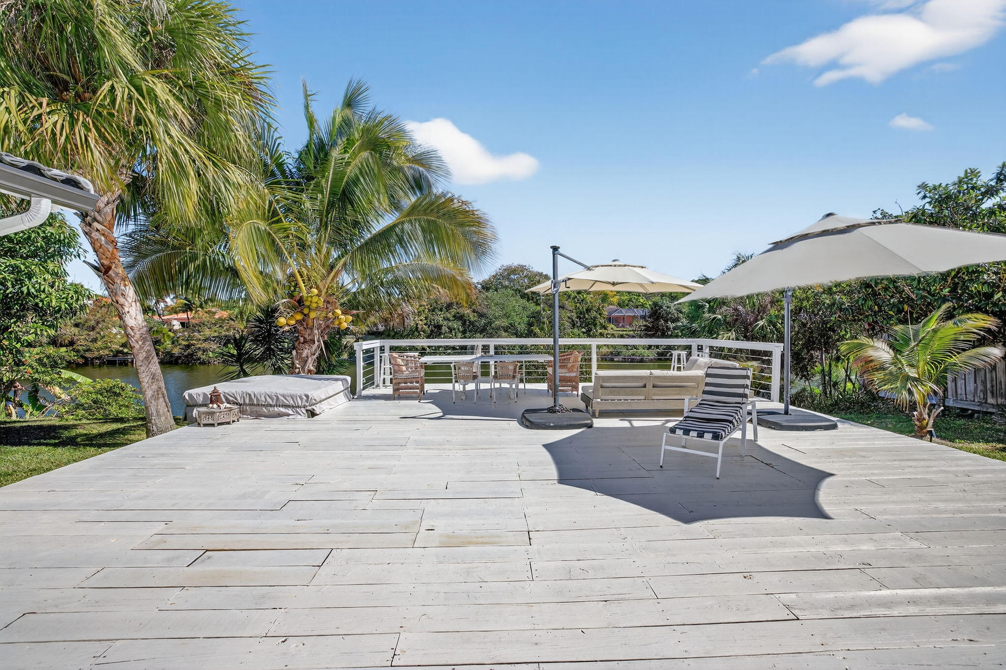 876 NW 6th Avenue