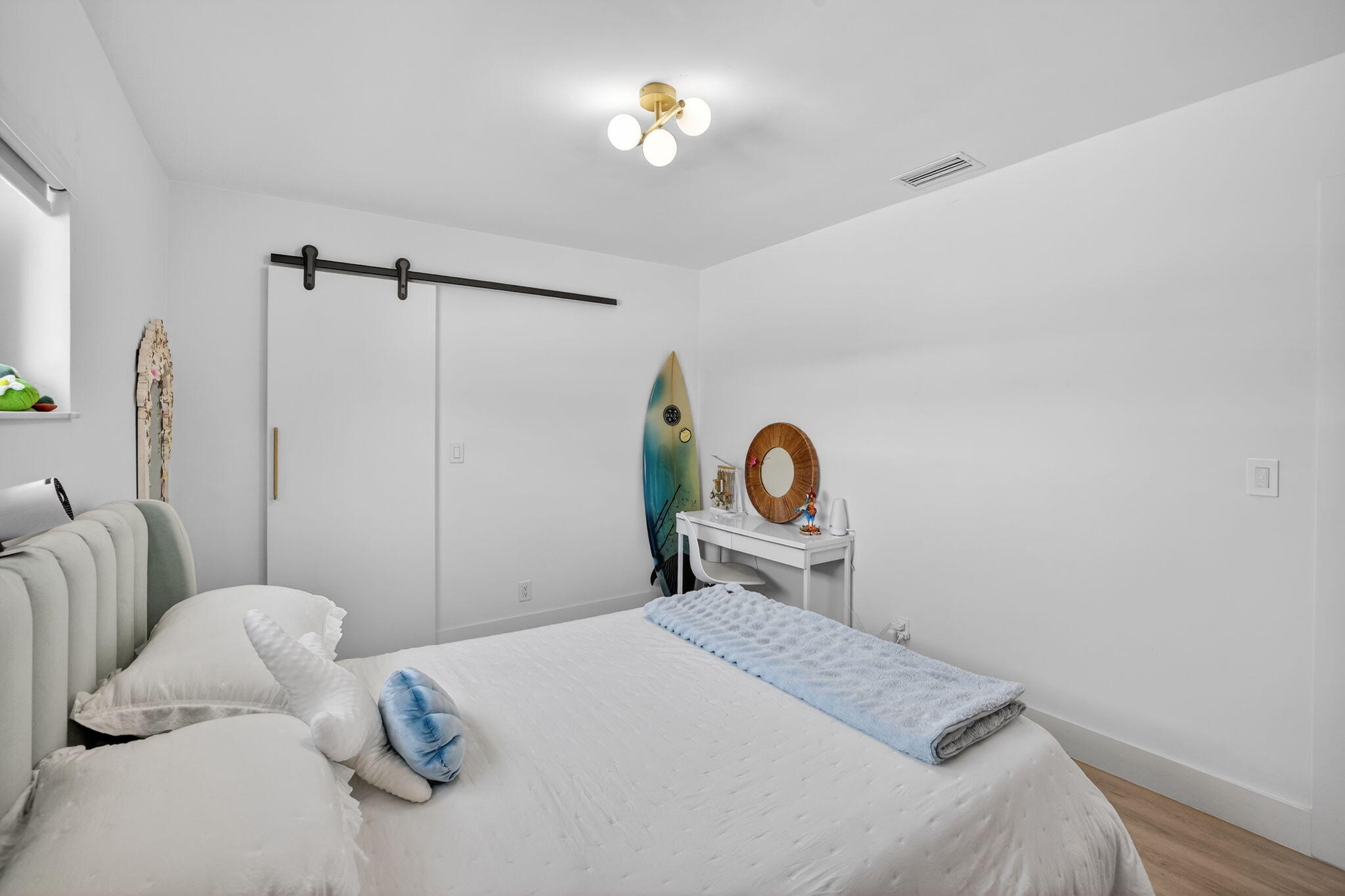 876 NW 6th Avenue