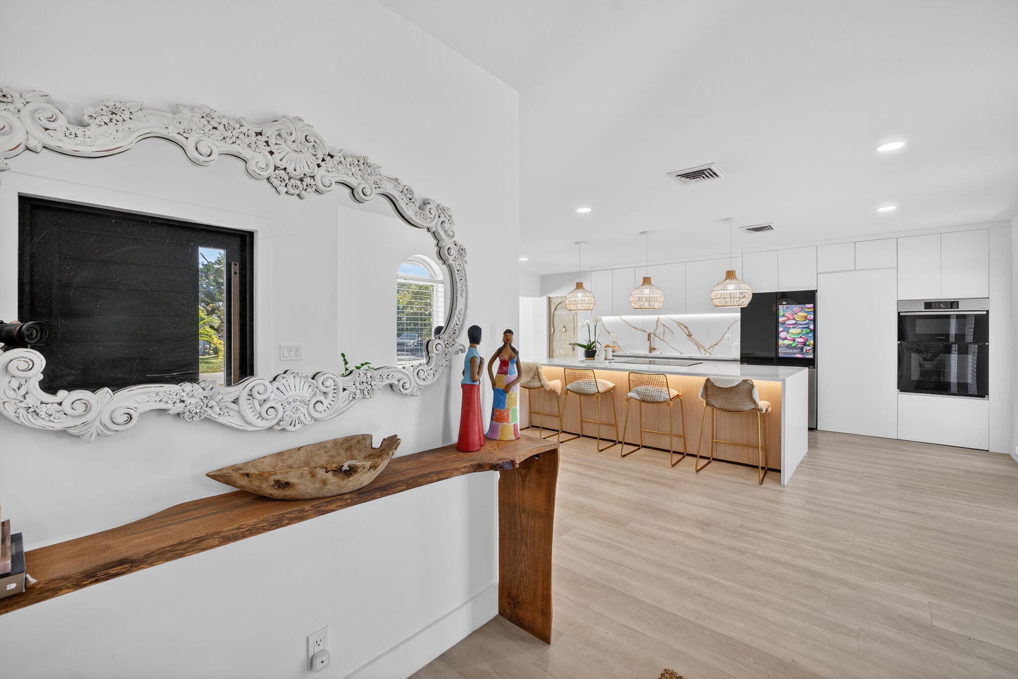 876 NW 6th Avenue