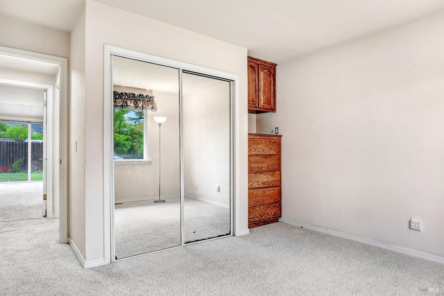 4777 NE Perezoso Calle St