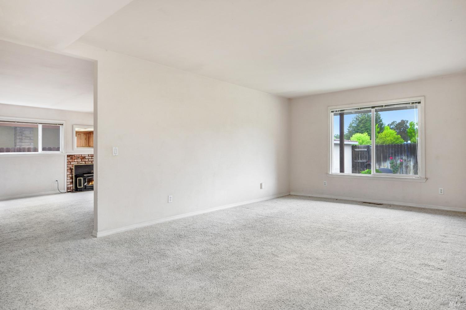 4777 NE Perezoso Calle St