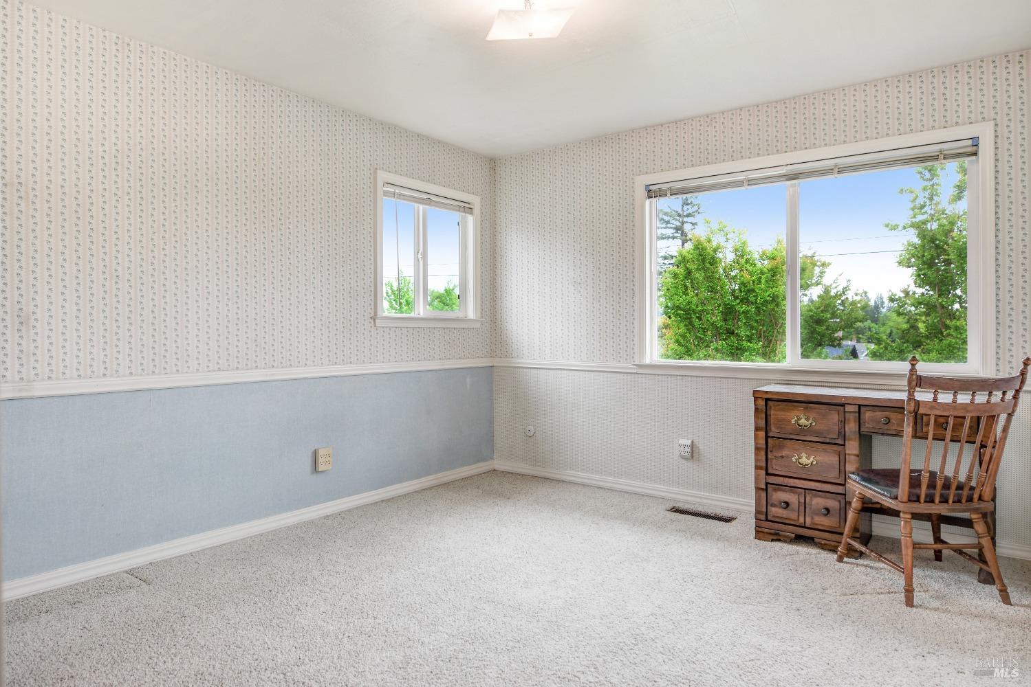 4777 NE Perezoso Calle St