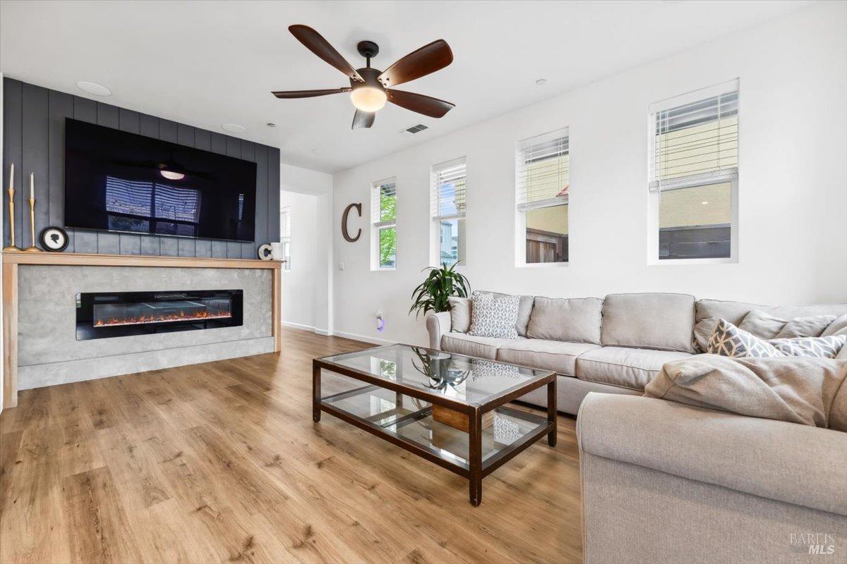 433 Blythewood Pl