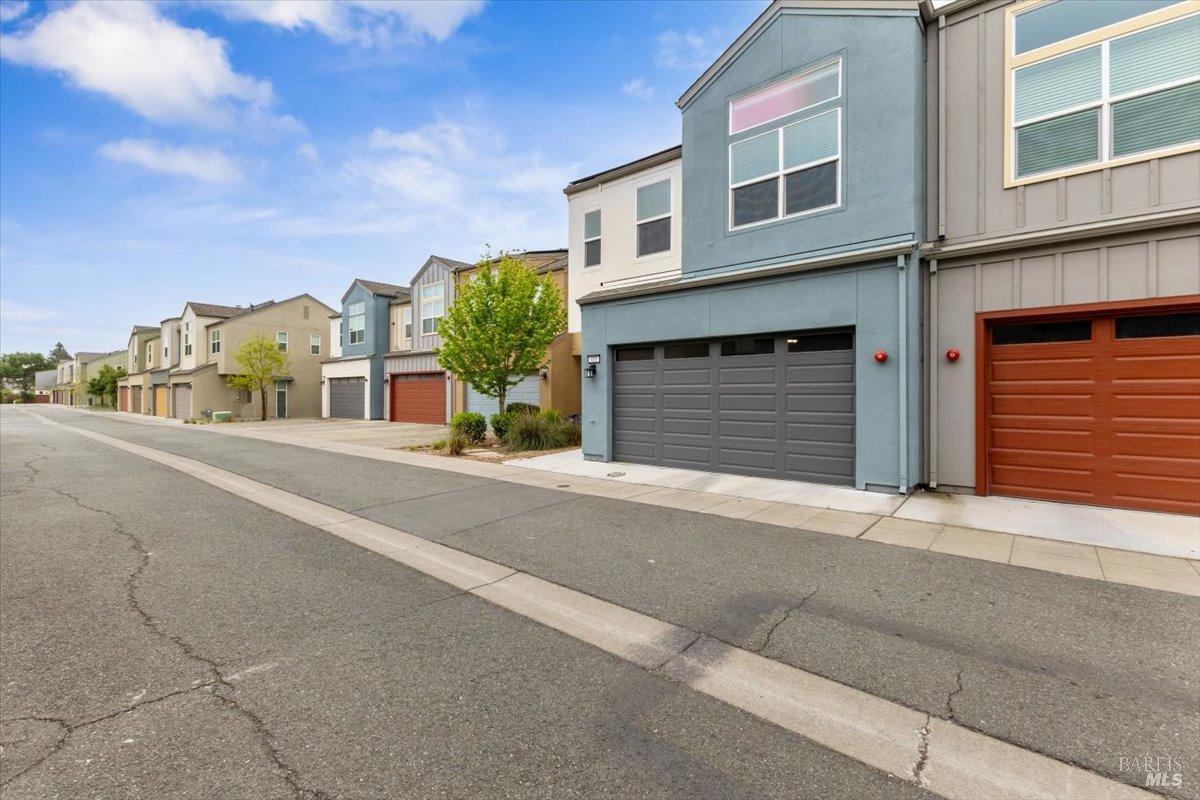 433 Blythewood Pl
