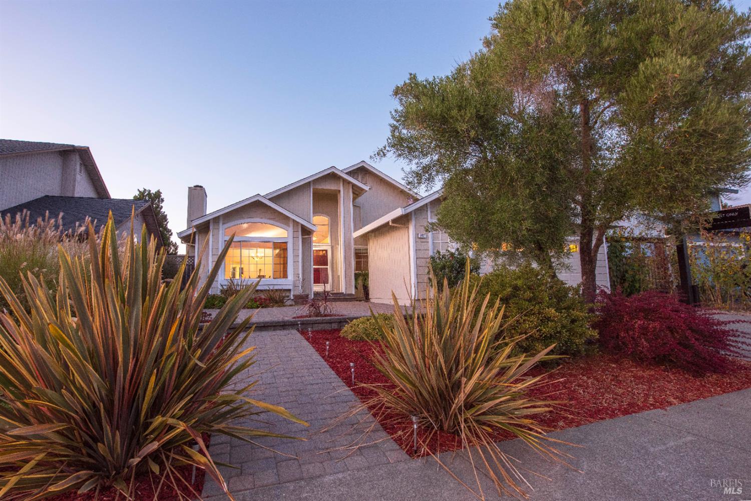 687 Natalie Dr