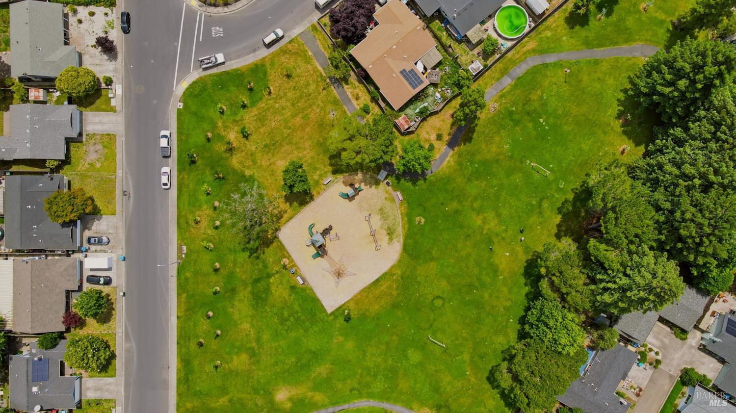 7365 Coral Court