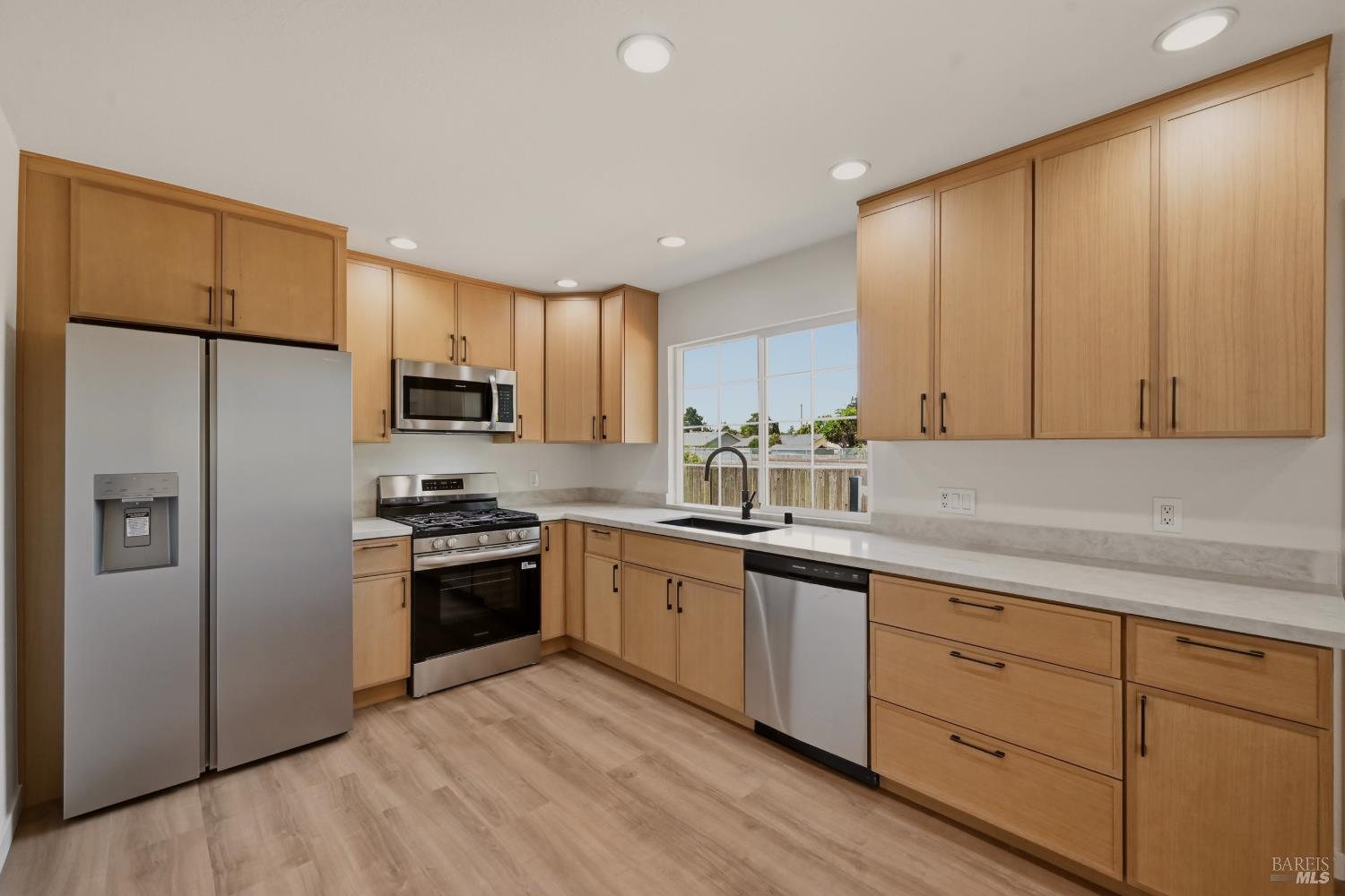 7365 Coral Court