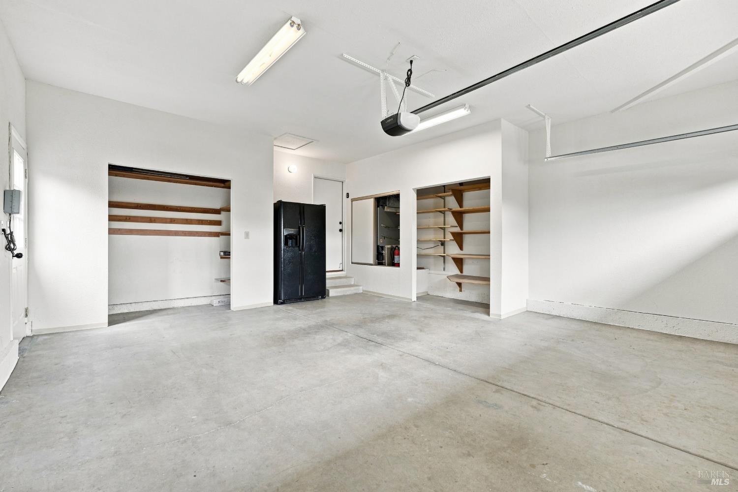 900 Hudis Street