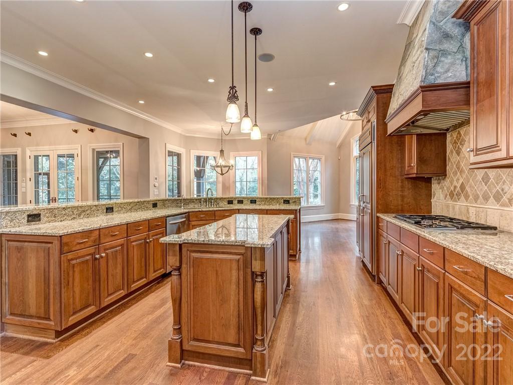 405 Eagle Bend Drive