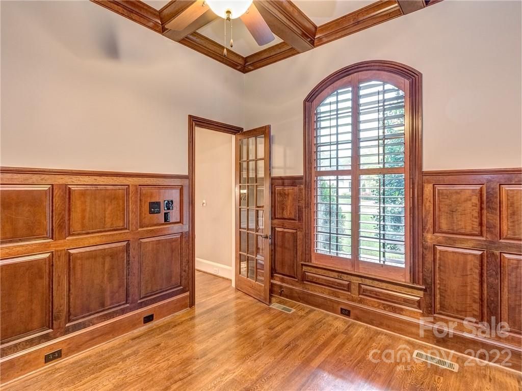 405 Eagle Bend Drive