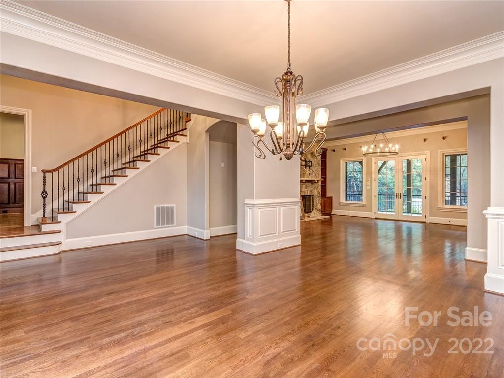 405 Eagle Bend Drive