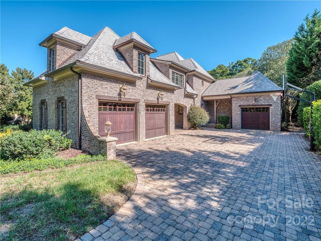 405 Eagle Bend Drive