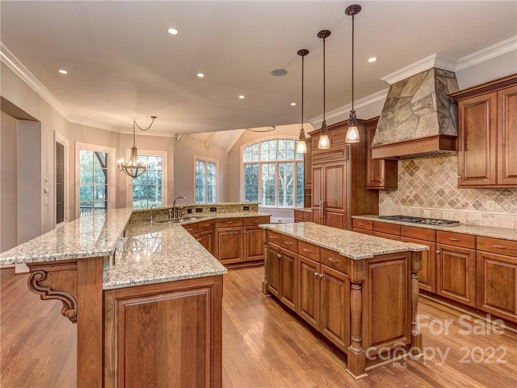 405 Eagle Bend Drive