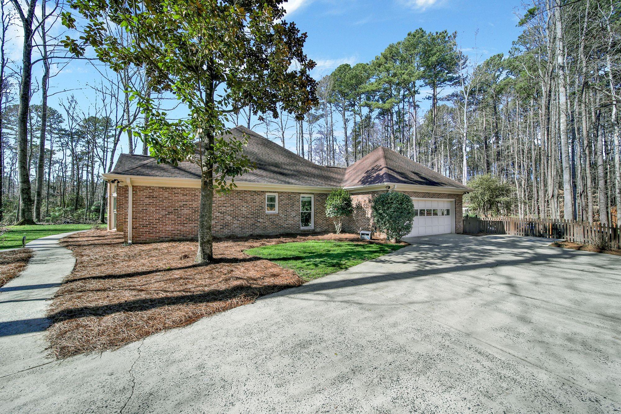 1415 Longleaf Court