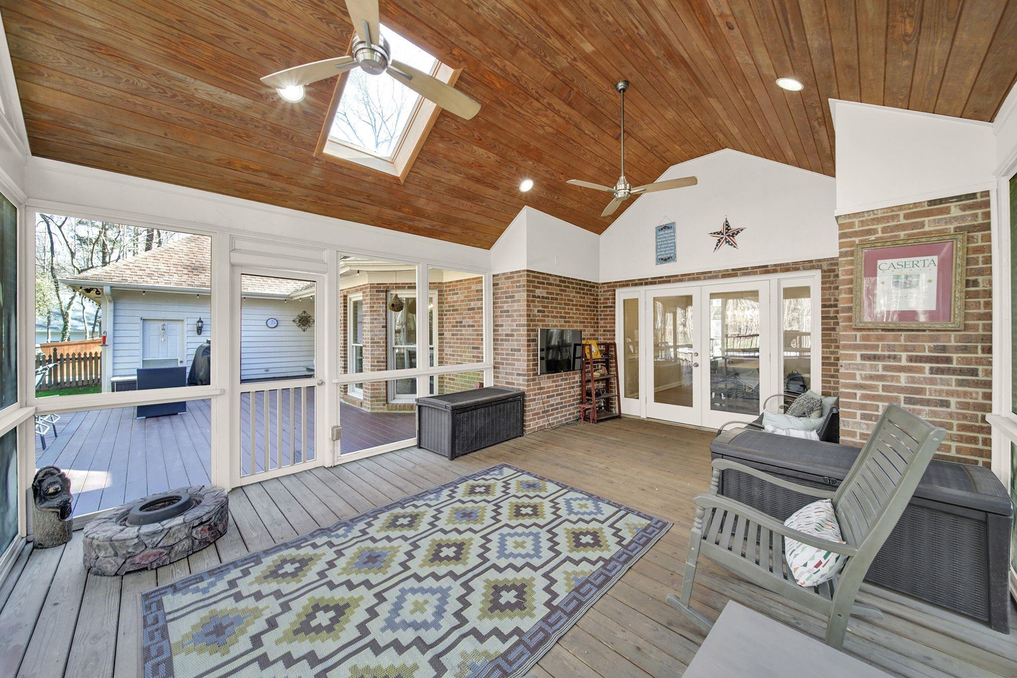1415 Longleaf Court