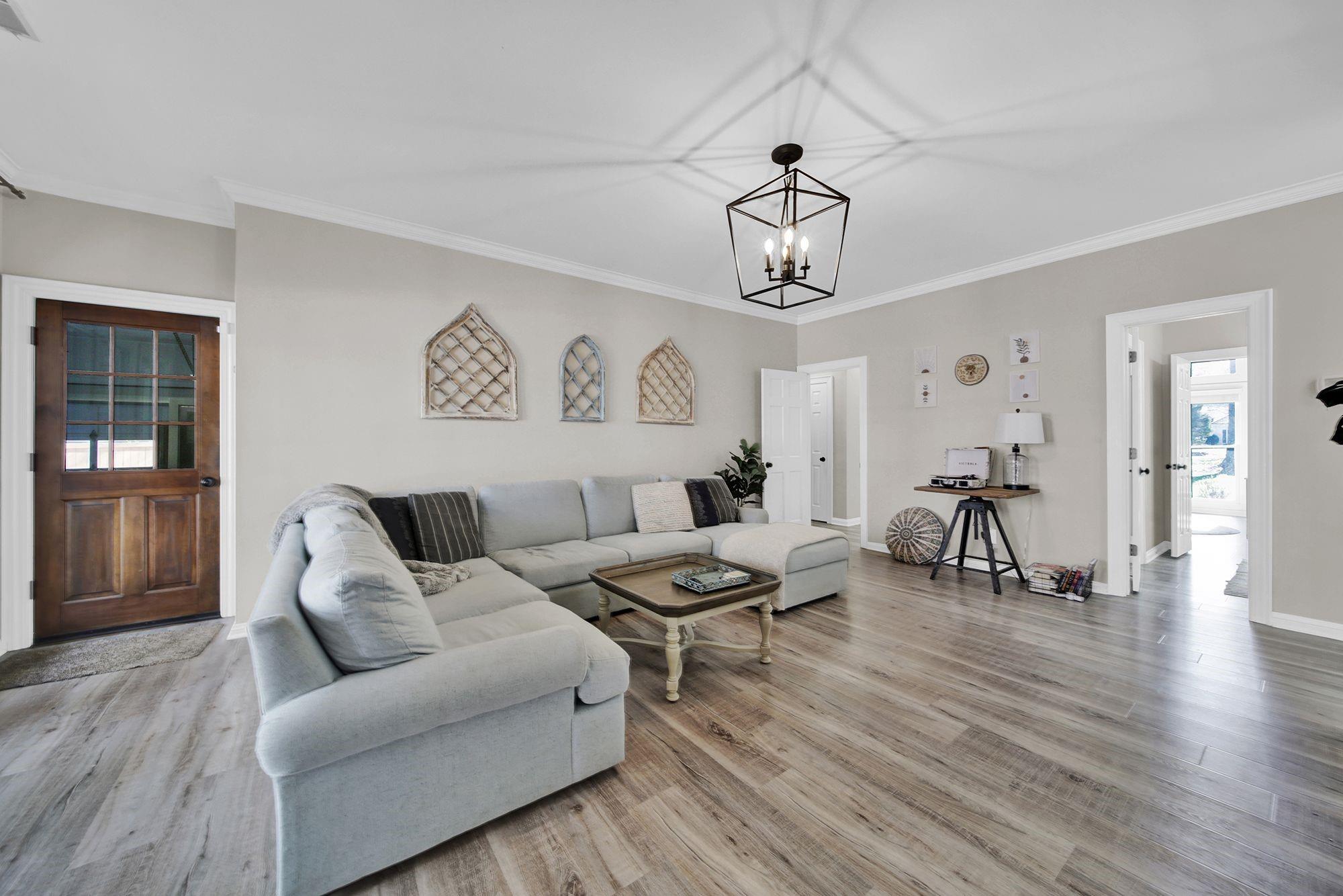 1415 Longleaf Court