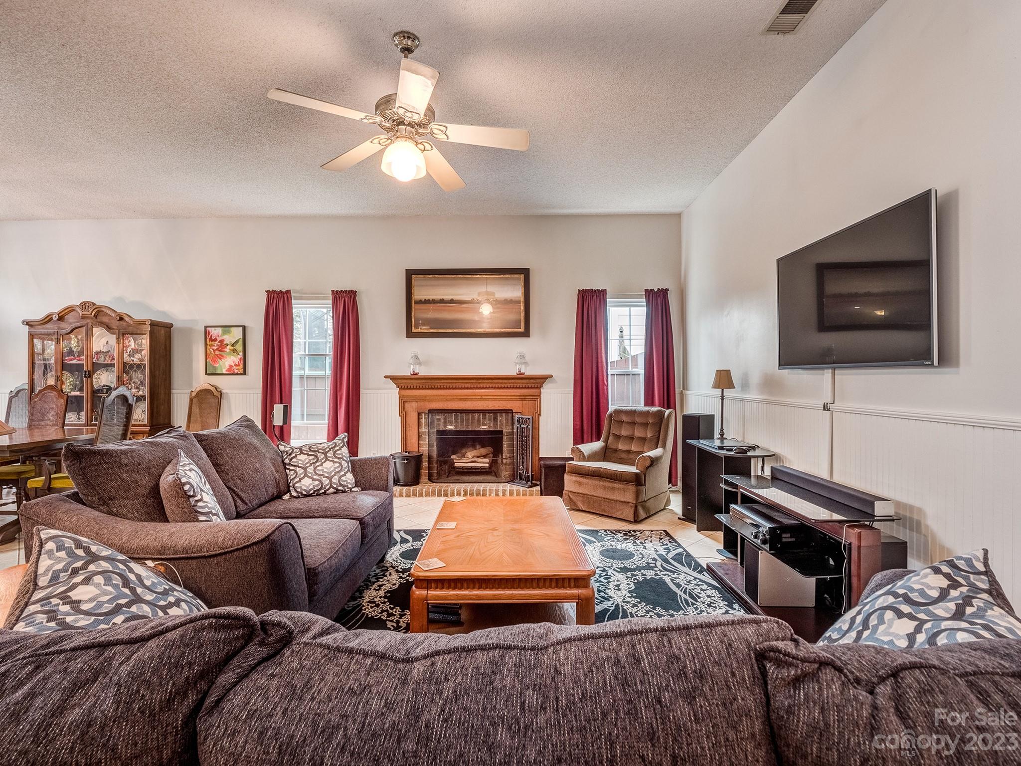 12104 Dolomite Drive