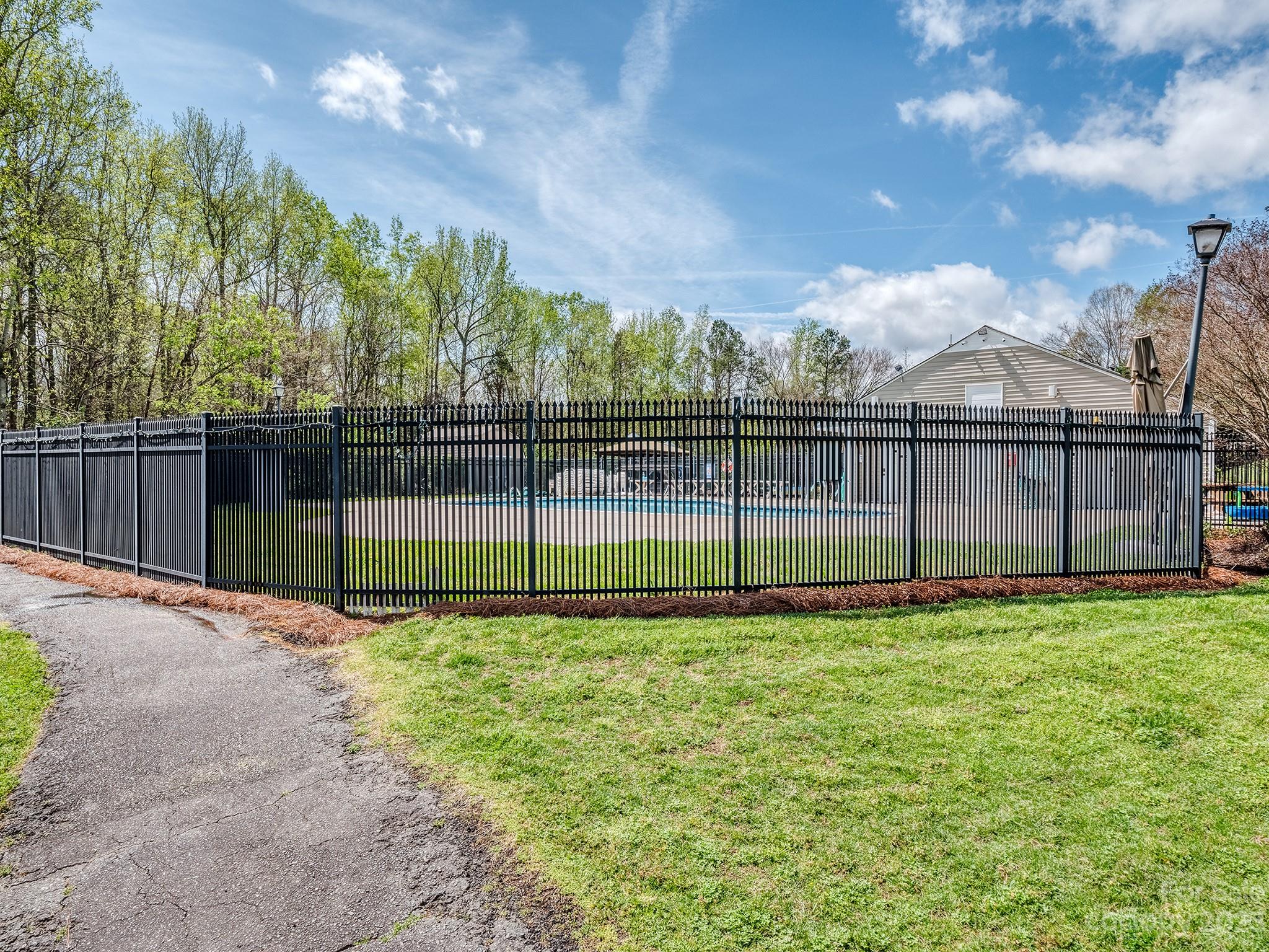 12104 Dolomite Drive