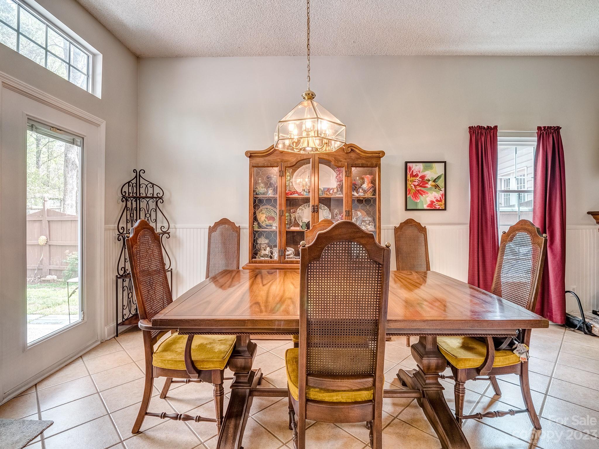 12104 Dolomite Drive